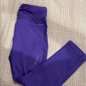 Nike leggings Dri fit - new